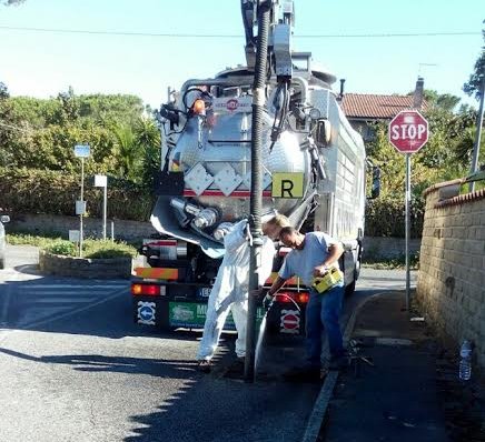 Al via la pulizia delle caditoie stradali